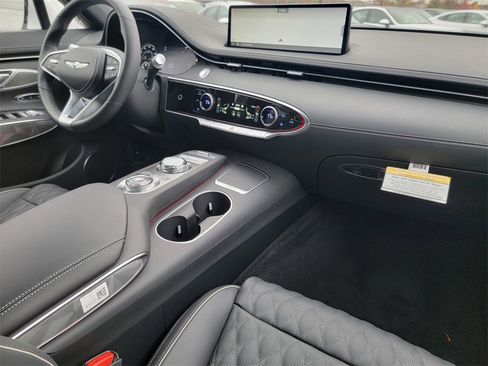 New 2025 Genesis GV70 3.5T Sport w/ Sport Advanced Package image 32