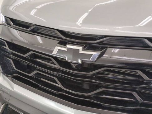 Used 2025 Chevrolet Equinox RS w/ Safety and Technology Package image 11