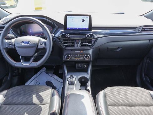 Used 2025 Ford Escape ST-Line AWD/4WD image 6