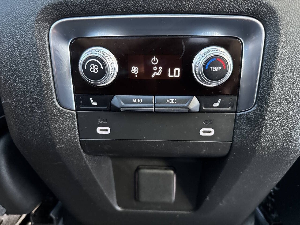 Used 2021 GMC Yukon Denali AWD/4WD image 27