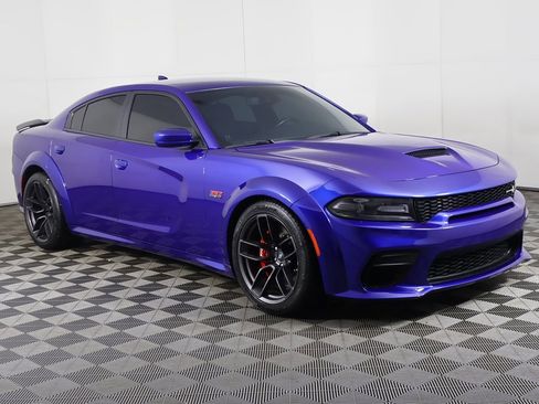 Used 2021 Dodge Charger Scat Pack image 2