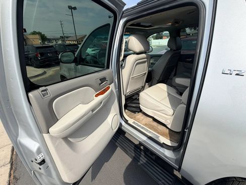 Used 2013 Chevrolet Suburban LTZ AWD/4WD image 20