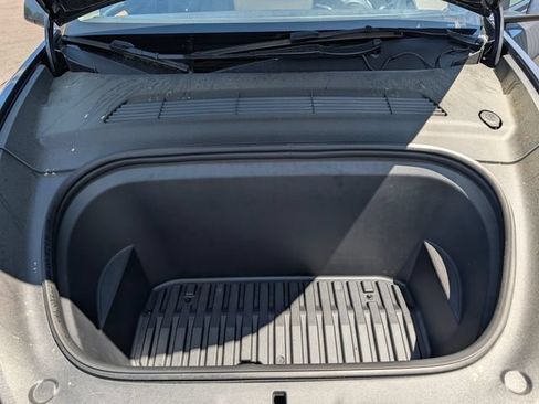 Used 2023 Tesla Model Y Long Range AWD/4WD image 10