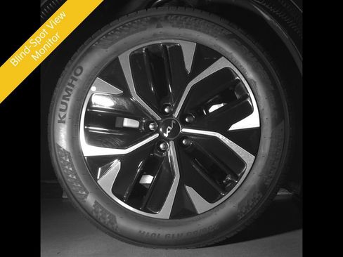 Certified 2024 Kia EV6 Wind w/ Wind Technology Package AWD/4WD image 11