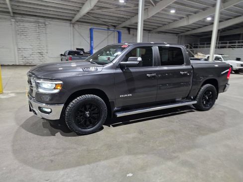 Used 2019 RAM 1500 Big Horn AWD/4WD image 3