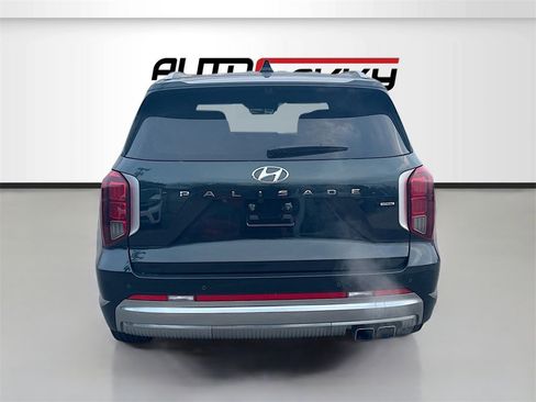 Used 2024 Hyundai Palisade Calligraphy image 6