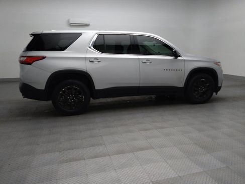 Used 2020 Chevrolet Traverse LS FWD image 10