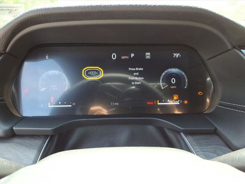 New 2026 Jeep Grand Cherokee L 4WD image 10