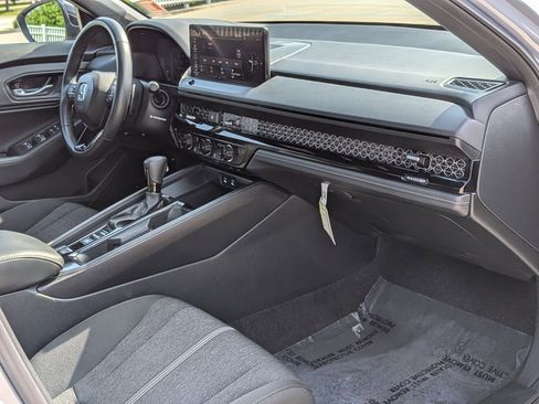Certified 2025 Honda Accord Sport image 31