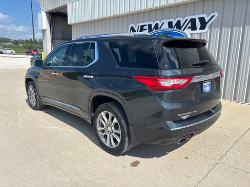 Used 2021 Chevrolet Traverse Premier AWD/4WD image 6