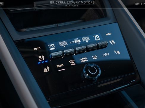 Used 2025 Porsche Macan 4 Electric image 38