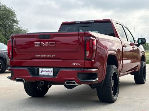 Used 2023 GMC Sierra 1500 AT4 w/ Technology Package AWD/4WD image 9