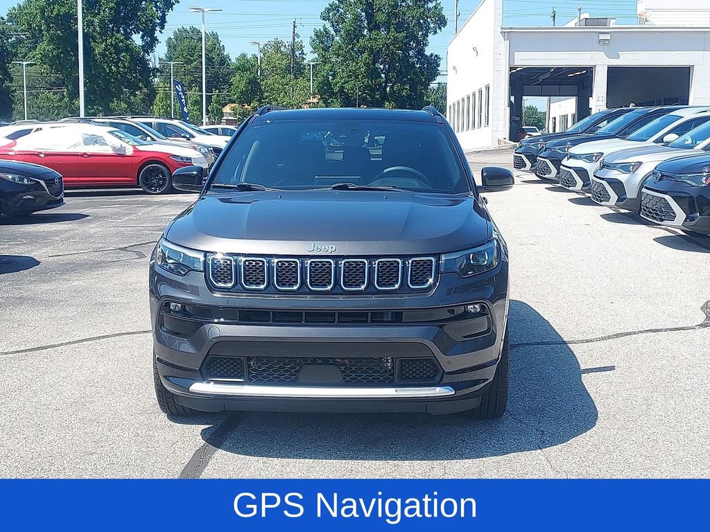 Used 2023 Jeep Compass Limited w/ Elite Group AWD/4WD image 2