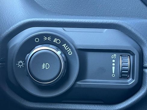 New 2026 Jeep Wrangler Unlimited Sahara AWD/4WD image 12