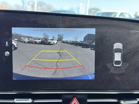 Used 2023 Hyundai Elantra Limited image 19