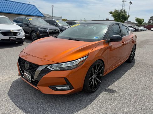 Used 2020 Nissan Sentra SR image 3