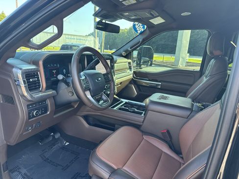 Used 2024 Ford F350 King Ranch AWD/4WD image 13