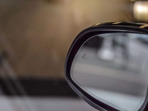 Used 2022 BMW X7 xDrive40i w/ M Sport Package image 53