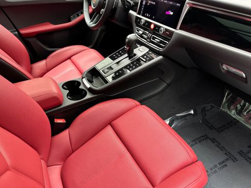 New 2026 Porsche Macan S AWD/4WD image 17