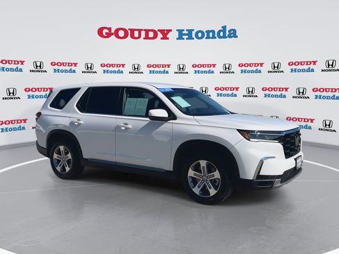 Certified 2023 Honda Pilot EX-L image 2