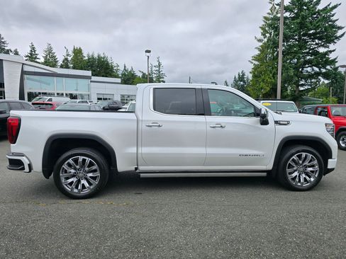 Used 2024 GMC Sierra 1500 Denali w/ Denali Reserve Package AWD/4WD image 8