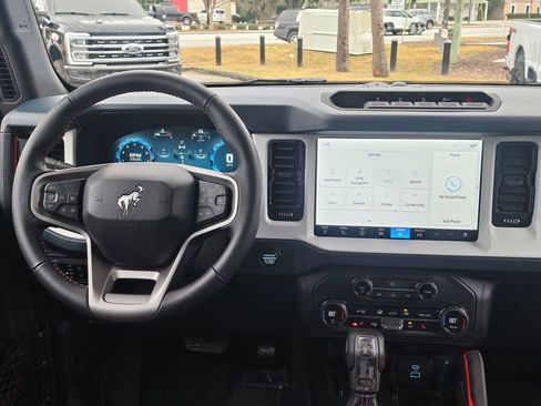 New 2025 Ford Bronco Heritage Edition image 12