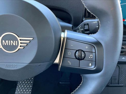 Certified 2025 MINI Cooper S image 26