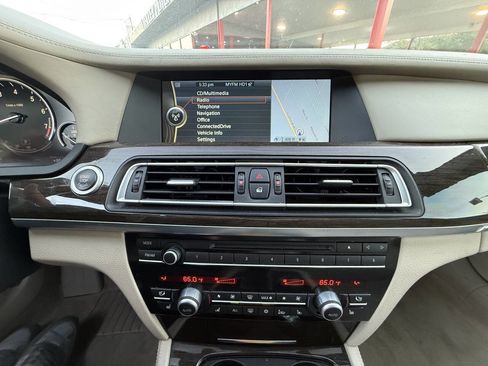 Used 2011 BMW ActiveHybrid 7 Li image 14