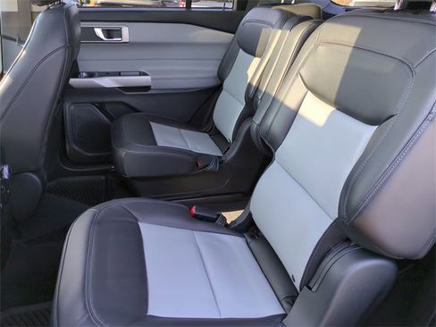 Used 2023 Ford Explorer XLT w/ Equipment Group 202A image 23