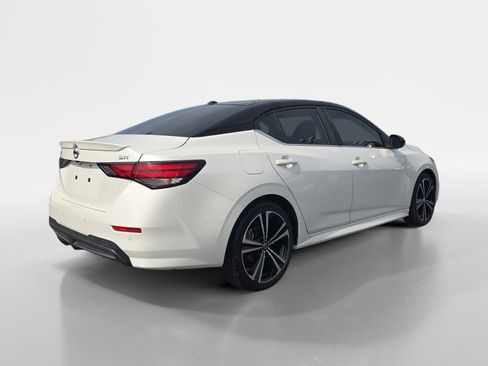 Used 2022 Nissan Sentra SR w/ Trunk Package FWD image 6