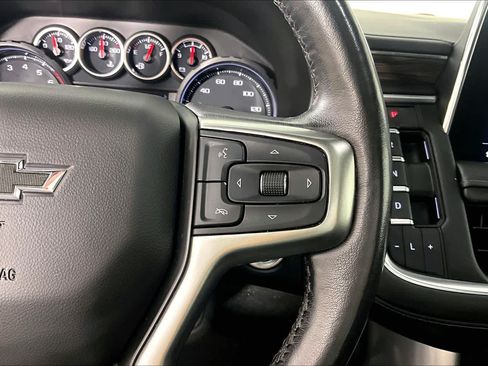 Used 2021 Chevrolet Tahoe Z71 w/ Luxury Package AWD/4WD image 23