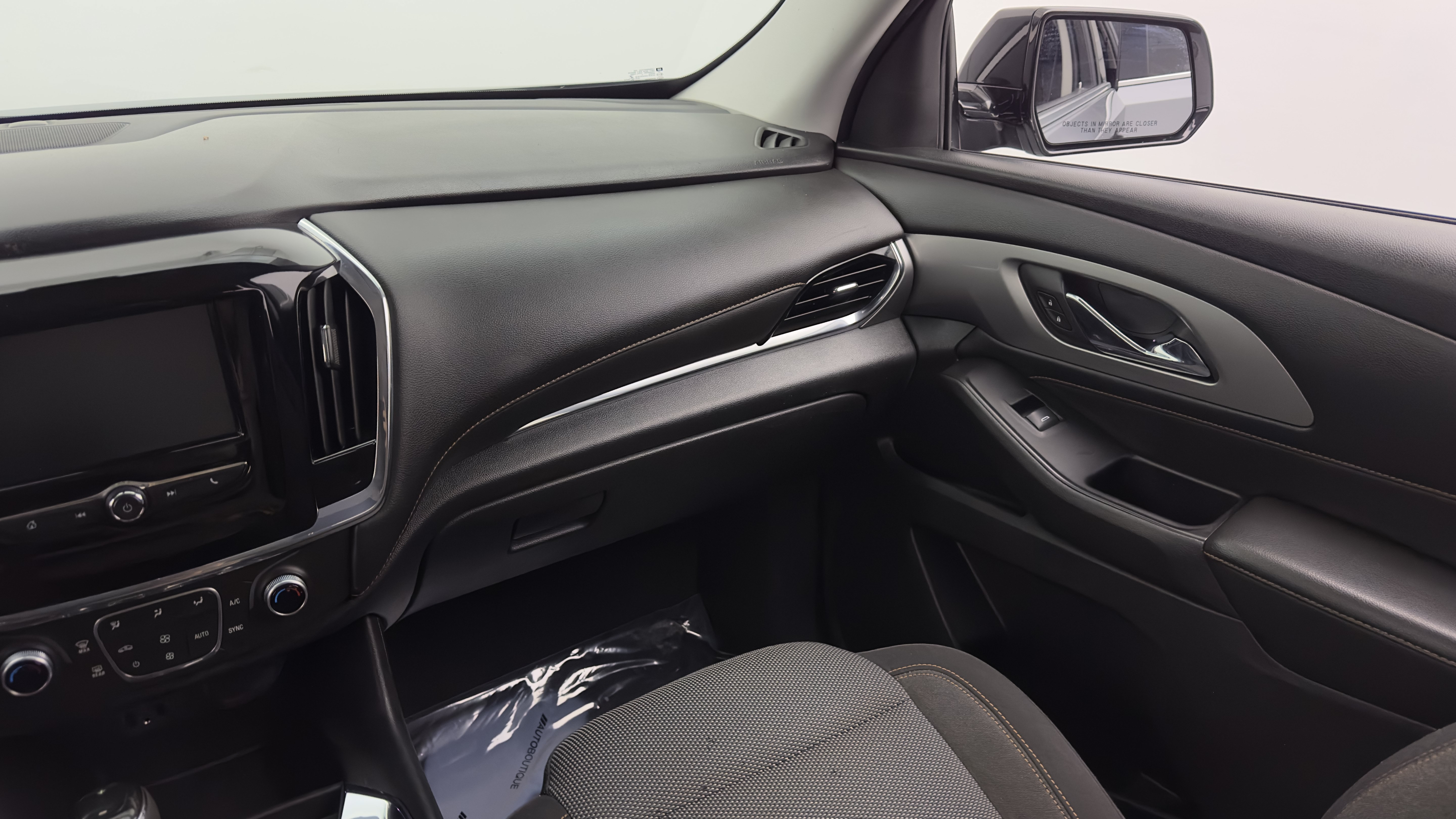 Used 2018 Chevrolet Traverse LS FWD image 33