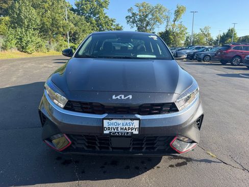 Used 2024 Kia Forte GT-Line w/ GT-Line Premium Package FWD image 2