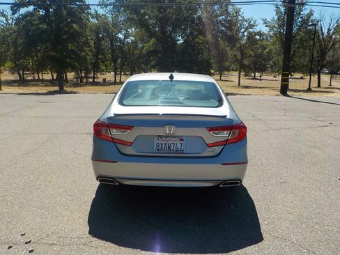 Used 2021 Honda Accord Sport image 7