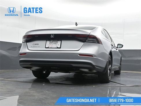 New 2025 Honda Accord SE image 38