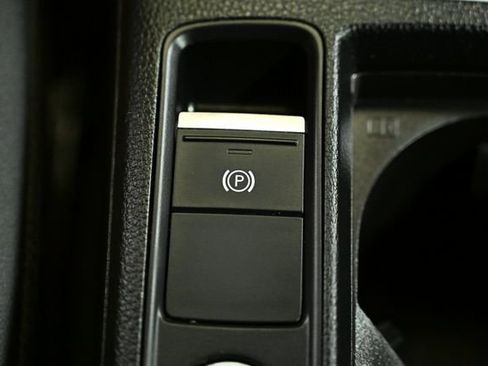 Used 2023 Audi Q3 2.0T Premium image 25