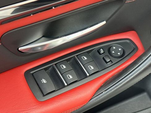 Used 2020 BMW M4 Convertible w/ Competition Package image 12