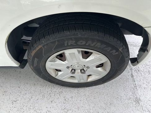 Used 2010 Dodge Grand Caravan SE w/ Climate Group FWD image 9