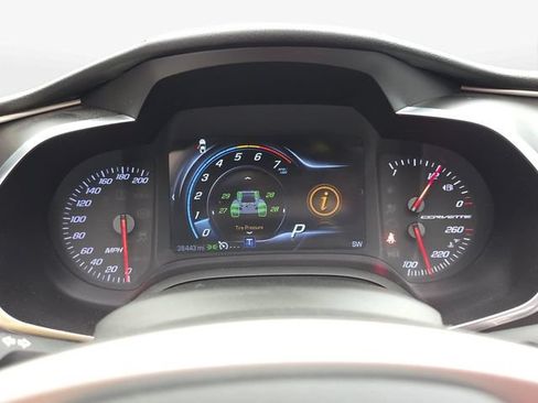 Used 2017 Chevrolet Corvette Stingray Coupe RWD image 19
