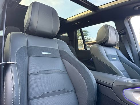 New 2025 Mercedes-Benz GLS 63 AMG 4MATIC image 25