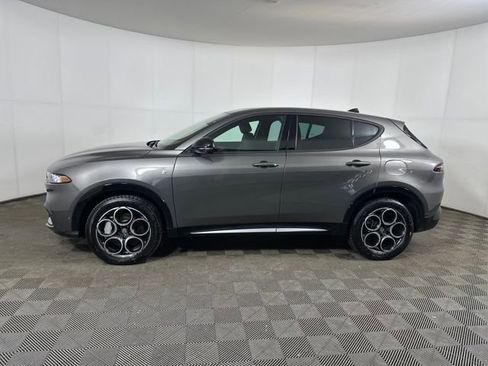 Used 2024 Alfa Romeo Tonale Ti image 6