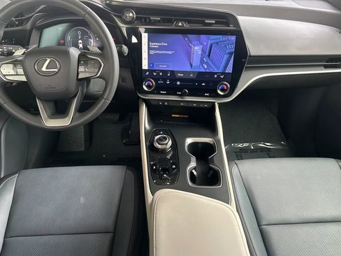 Used 2023 Lexus RZ 450e Premium w/ Technology Package image 17
