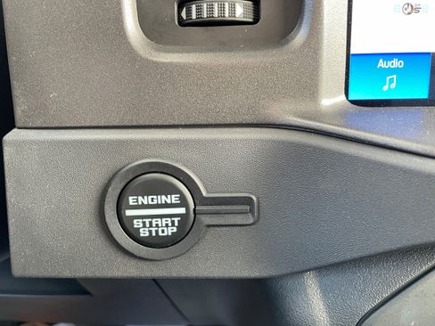 Used 2025 Ford Bronco Badlands image 22