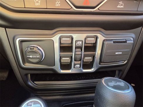 Used 2021 Jeep Wrangler Unlimited Sport w/ Technology Group image 29