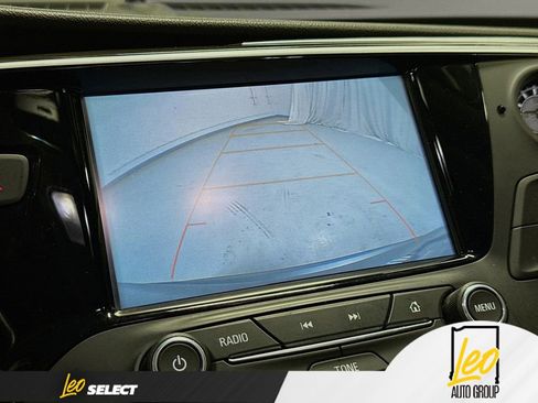 Used 2020 Buick Envision Essence FWD image 17