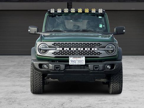 Used 2023 Ford Bronco Badlands image 10