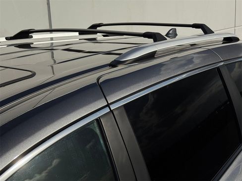 Certified 2025 Toyota Sienna Limited image 29