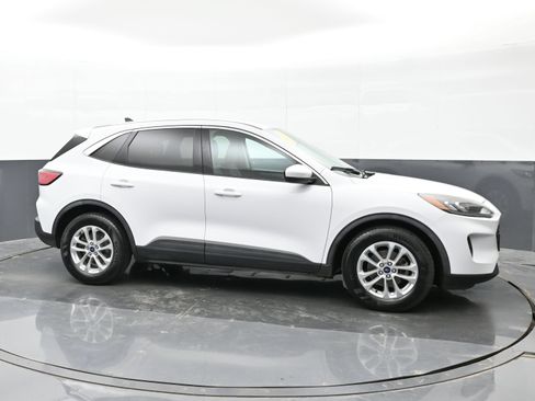 Used 2021 Ford Escape SE w/ Convenience Package FWD image 7