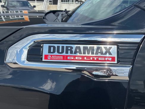 Used 2022 GMC Sierra 3500 SLE w/ SLE Convenience Package image 10