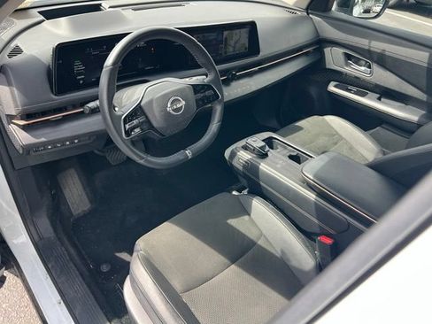 Used 2023 Nissan Ariya FWD image 15